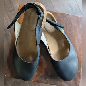 El Naturalista Wakatua Sandal